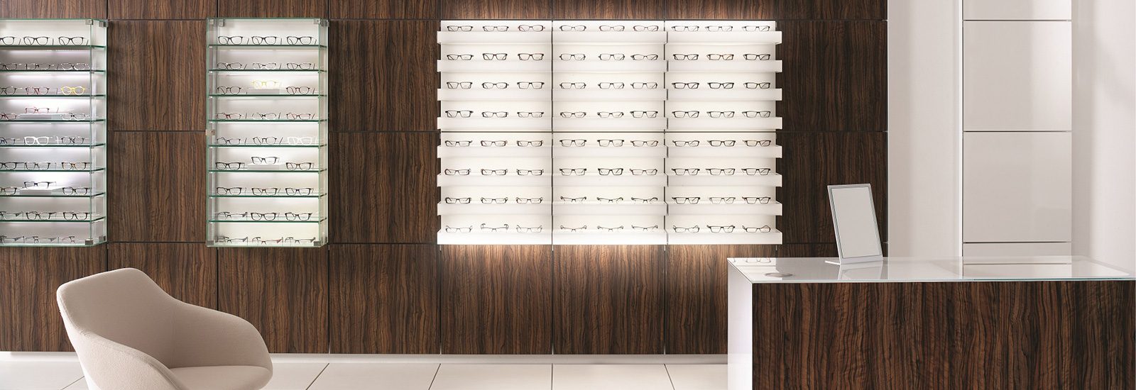 atmosquare-etageres-lumineuse-vitrines